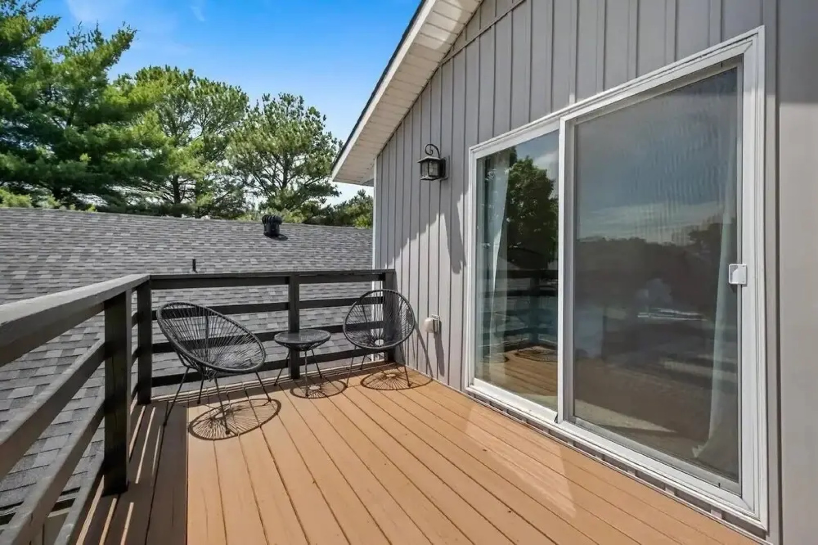Tunnel Vision Trail Home -8 Min From Lake Windsor! 4 Bedroom Home by Redawning