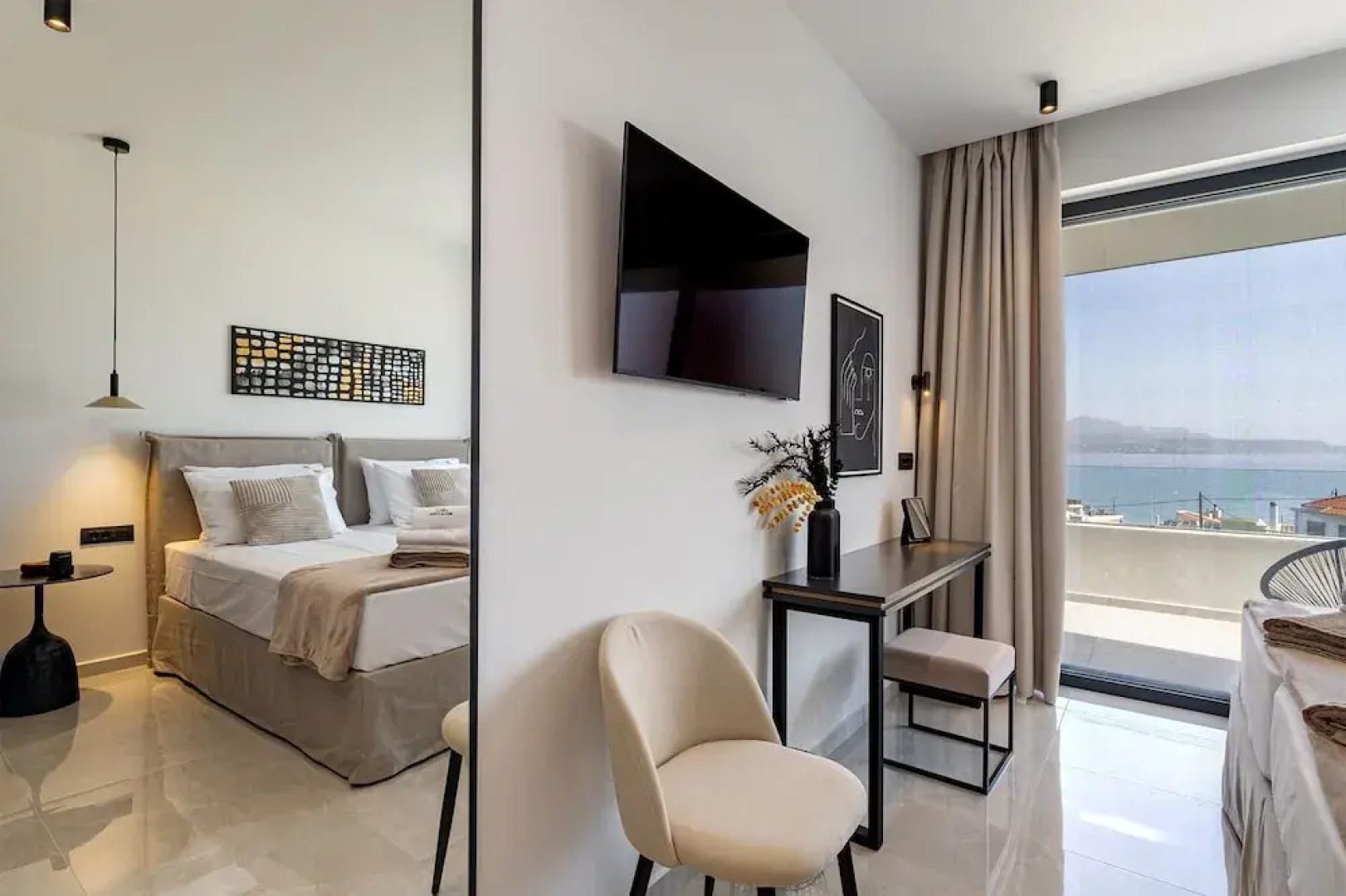 Bella Casa - Newly Built Designer Villa