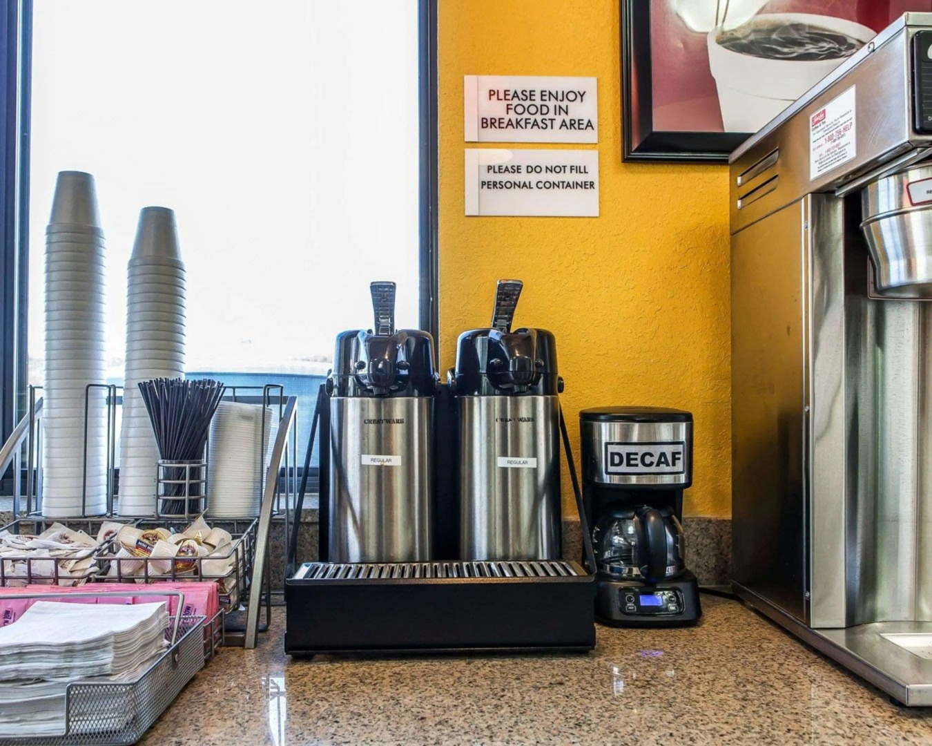 Econo Lodge Cartersville-Emerson Lake Point