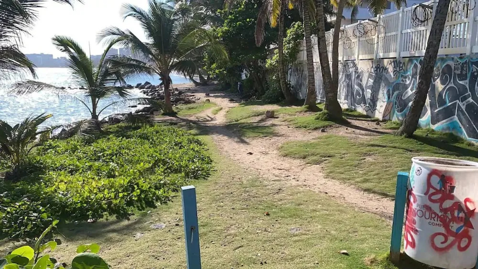 Beach Dorms San Juan