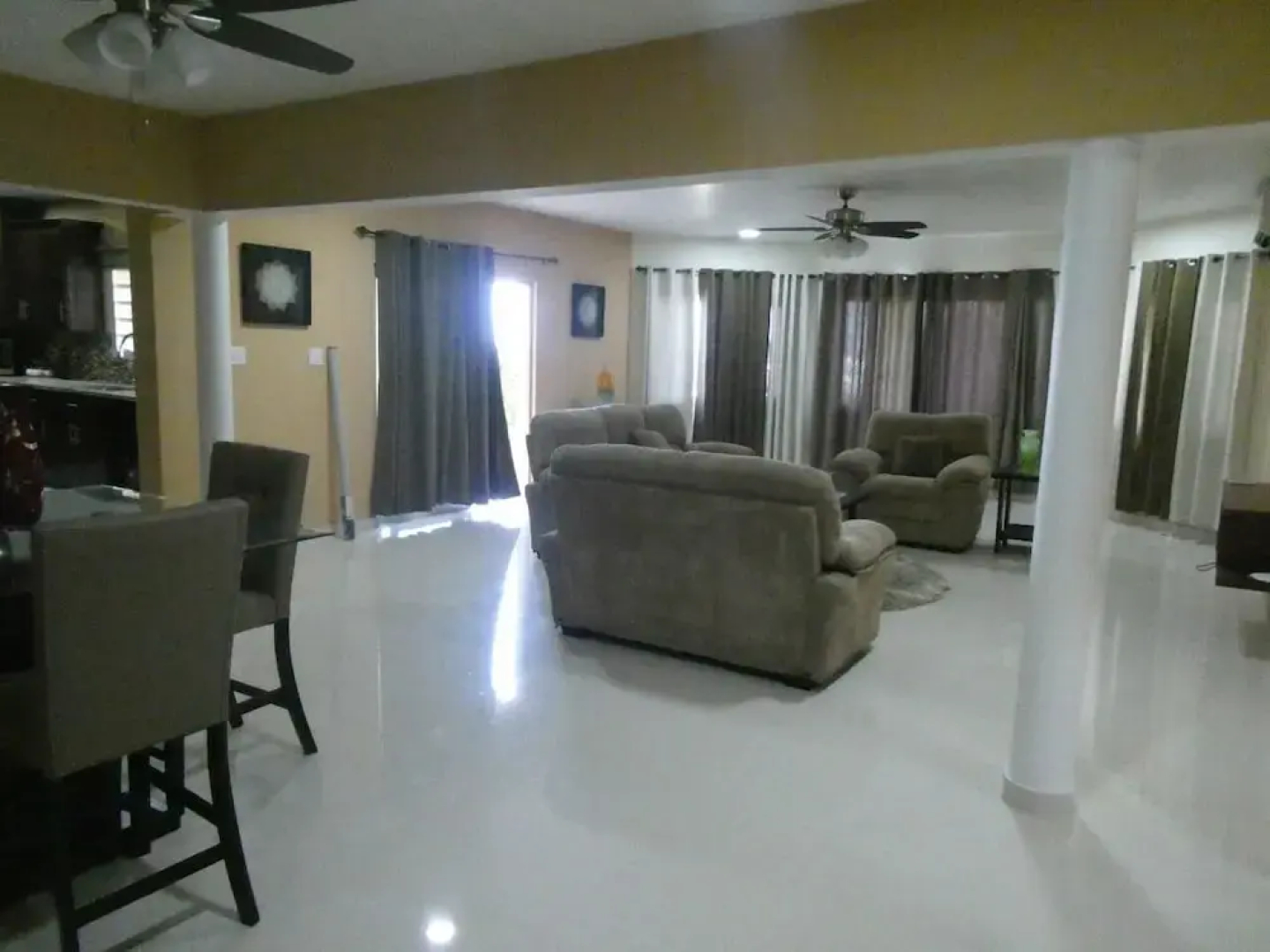 Singh Luxury Apartments With sea View, Apt.2