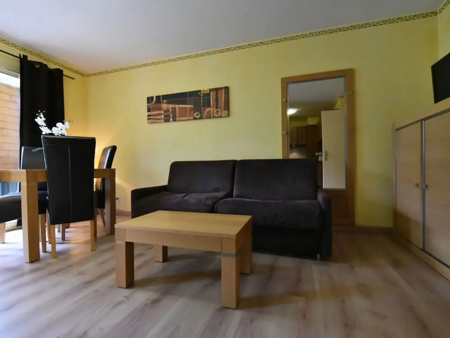 Family Apartment With Balcony 200 m. From the City Center