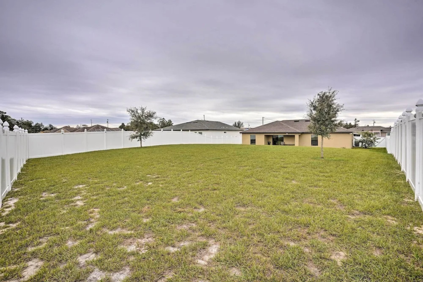 Charming Poinciana House w/ Patio: 30 Mi to Disney