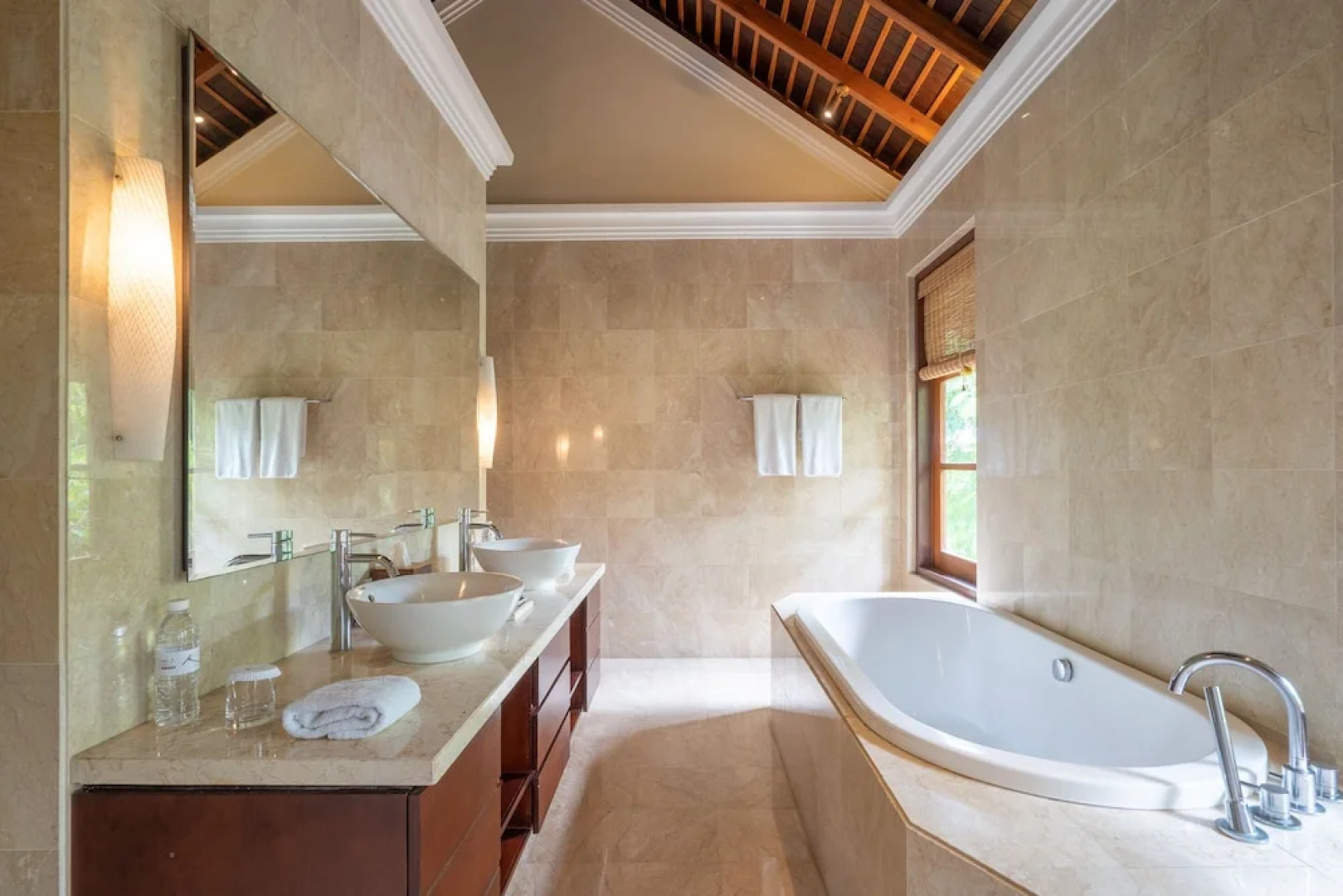 Cliffront Tropical Resort