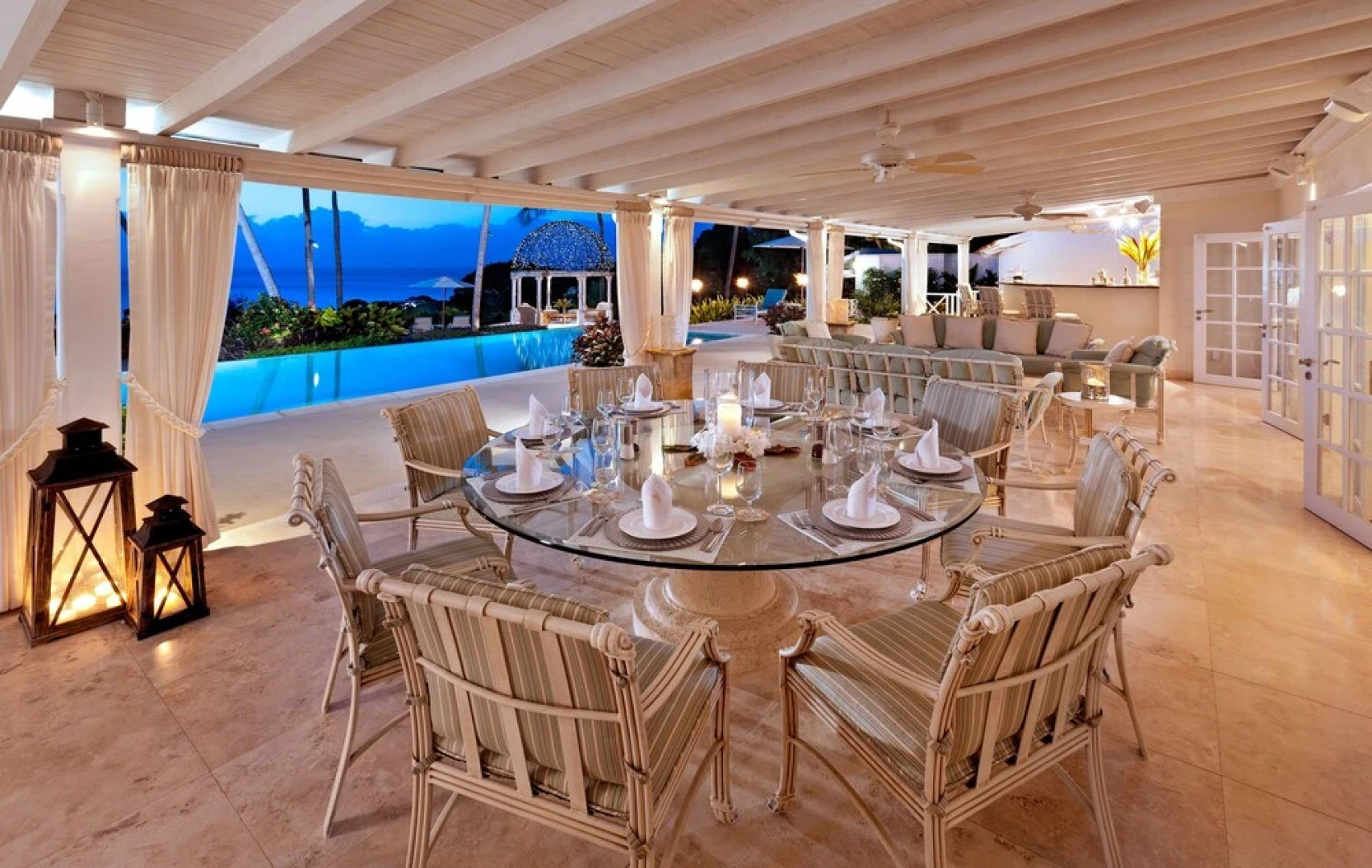 Standford House by Altman