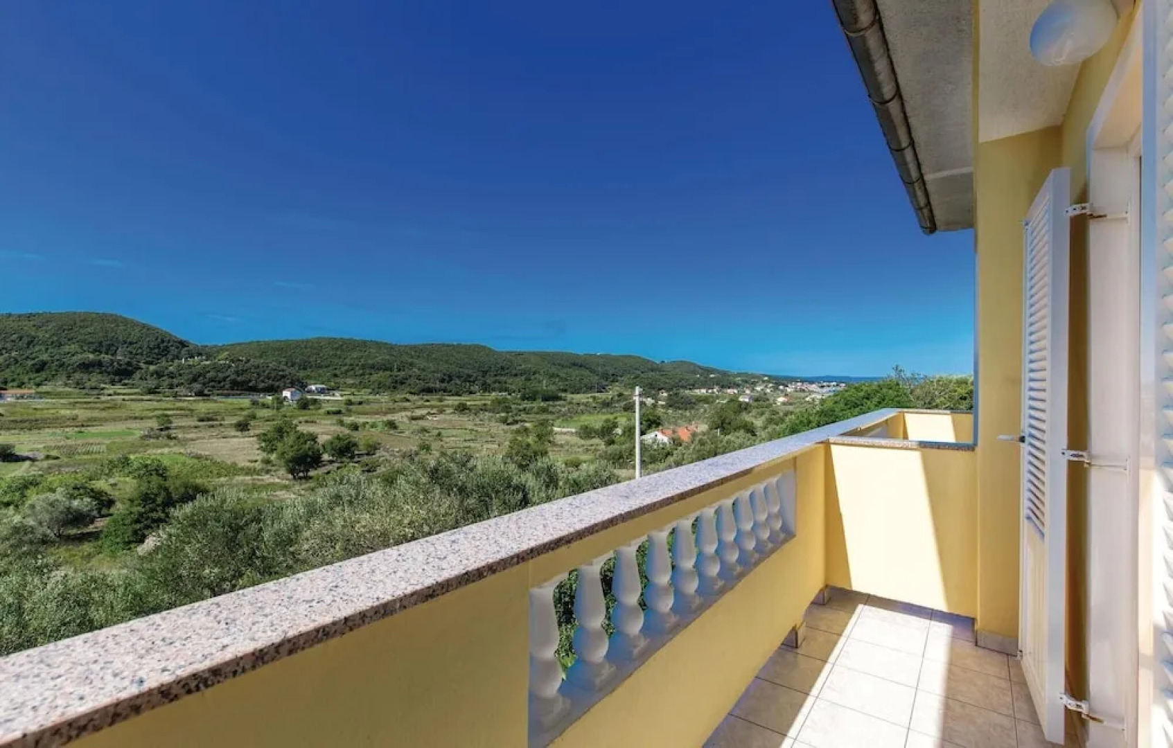 Nice Home in Supetarska Draga With Wifi and 3 Bedrooms