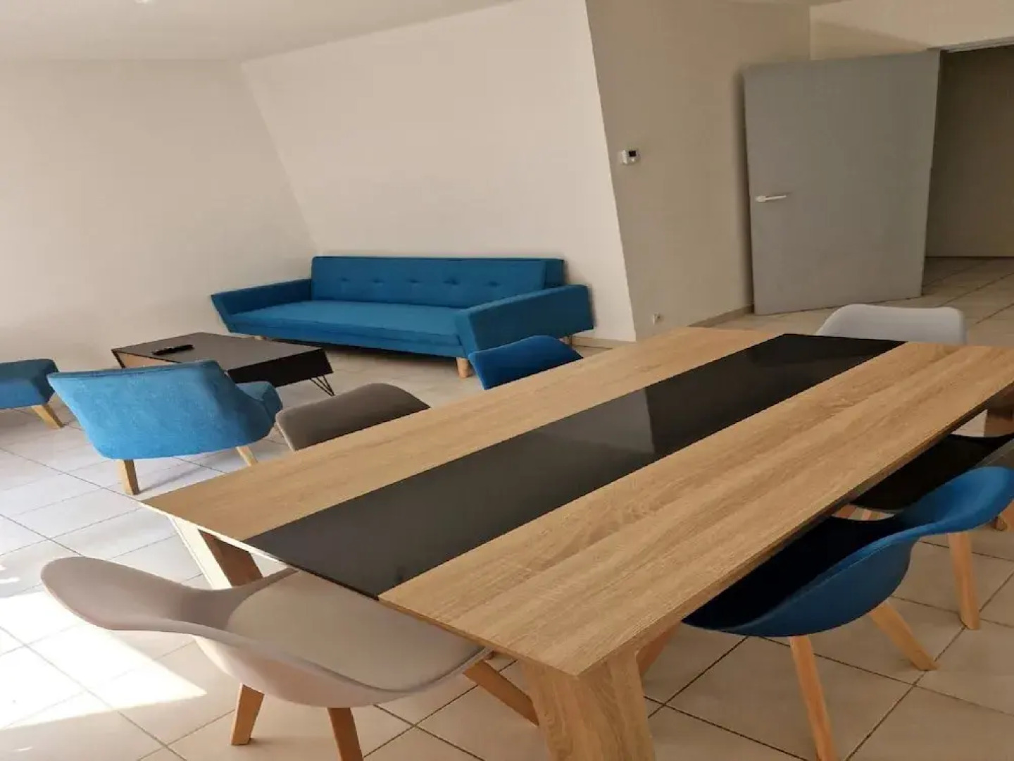 Beautiful Holiday Apartment in Uzes With Balcony