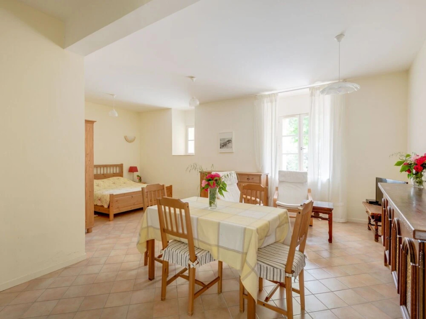 Secluded Holiday Home in Rustrel With Swimming Pool