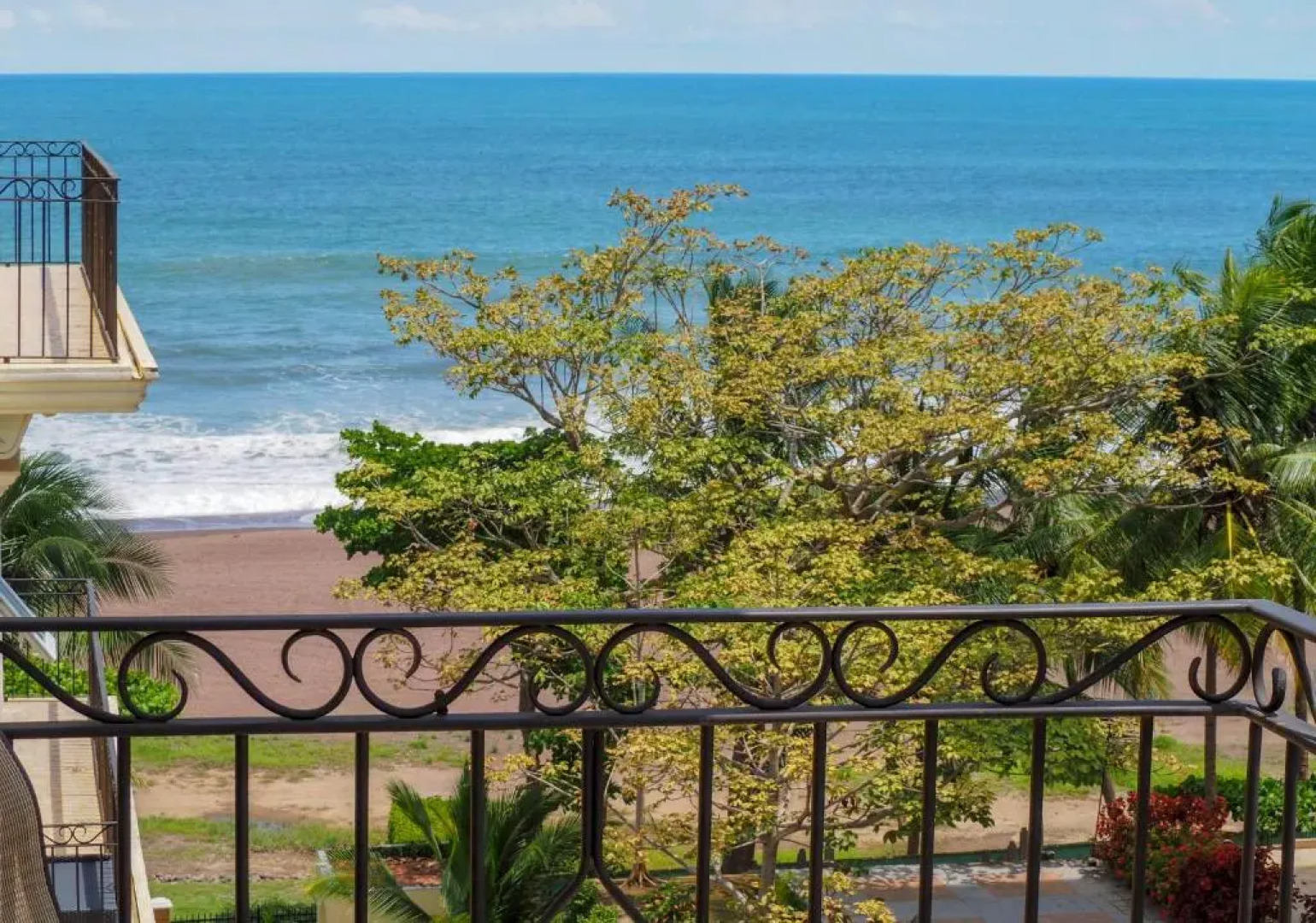 Ocean terrace, beachfront- A505