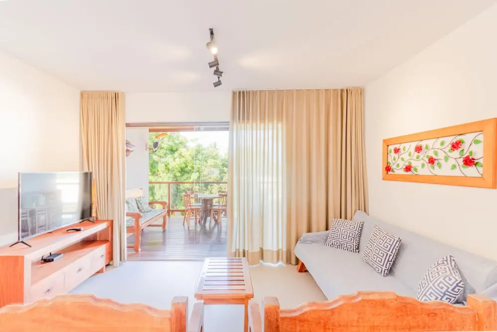 IM03 Apto 3 Quartos 500m da Praia e Rio