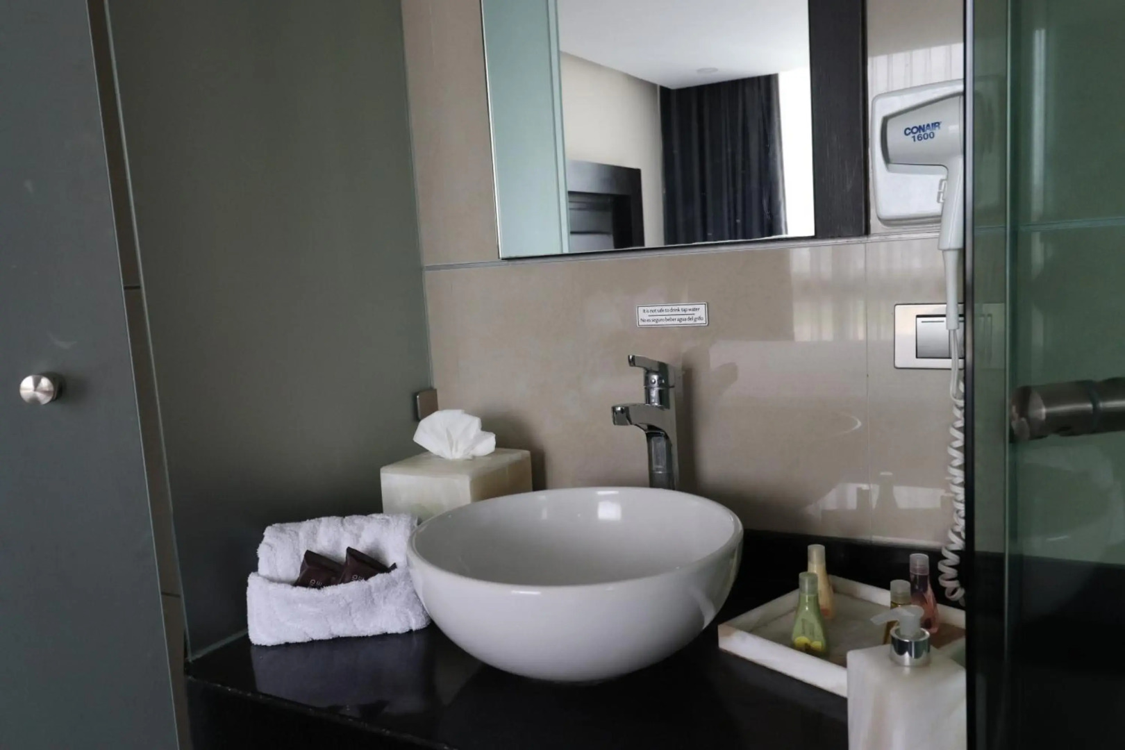 Best Western Plus Metepec & Suites