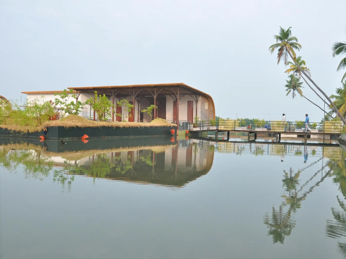 Aquatic Island by Poppys, Cochin