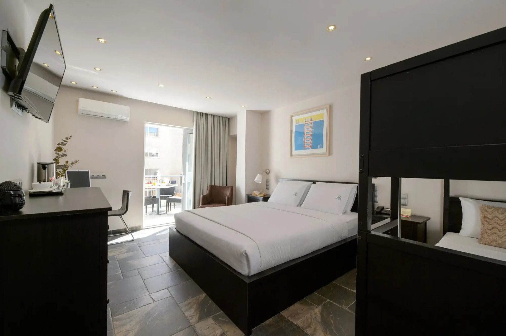 Piraeus City Hotel
