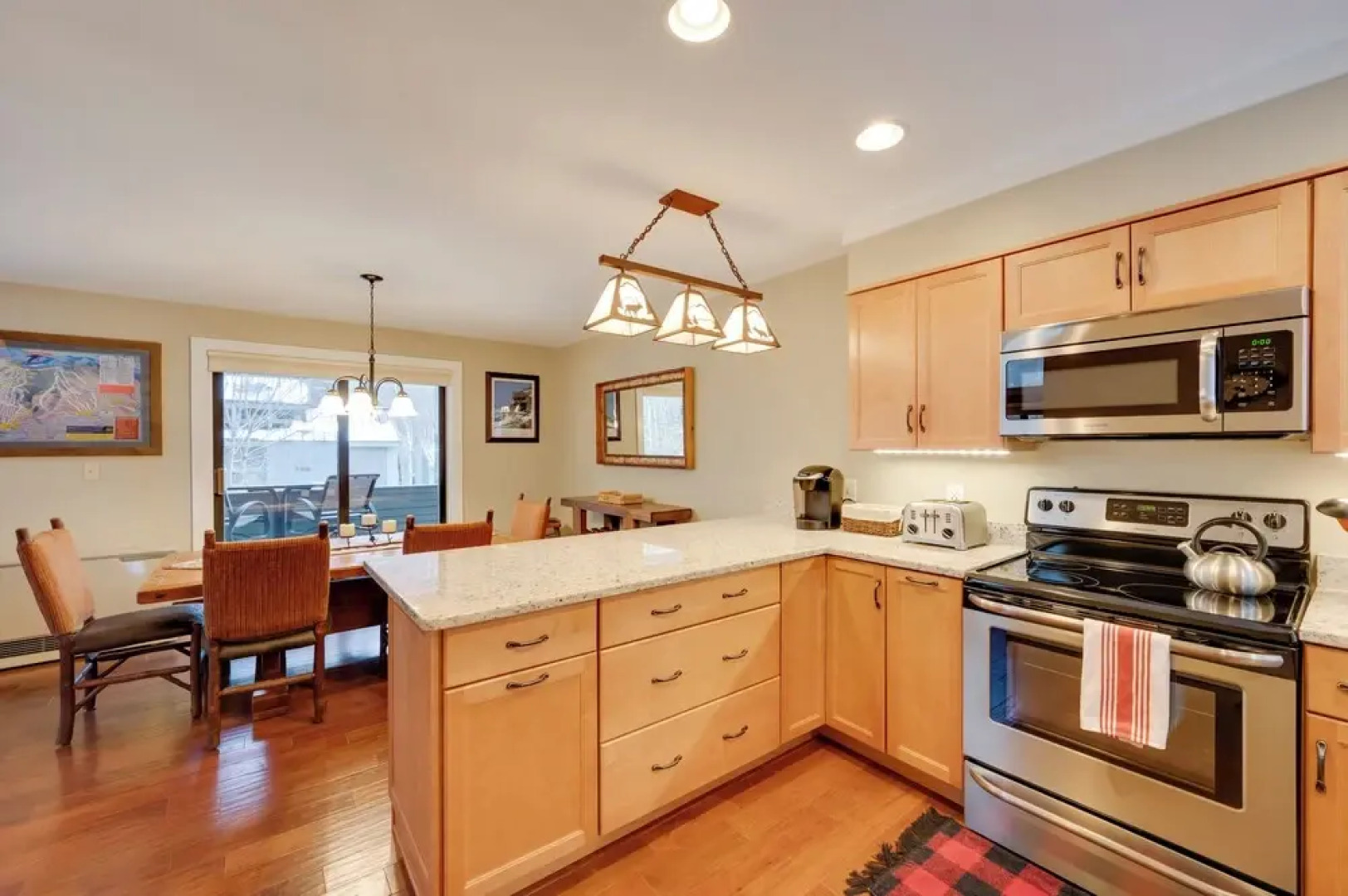 Lincoln Condo w/ Balcony & View < 2 Mi to Loon Mtn