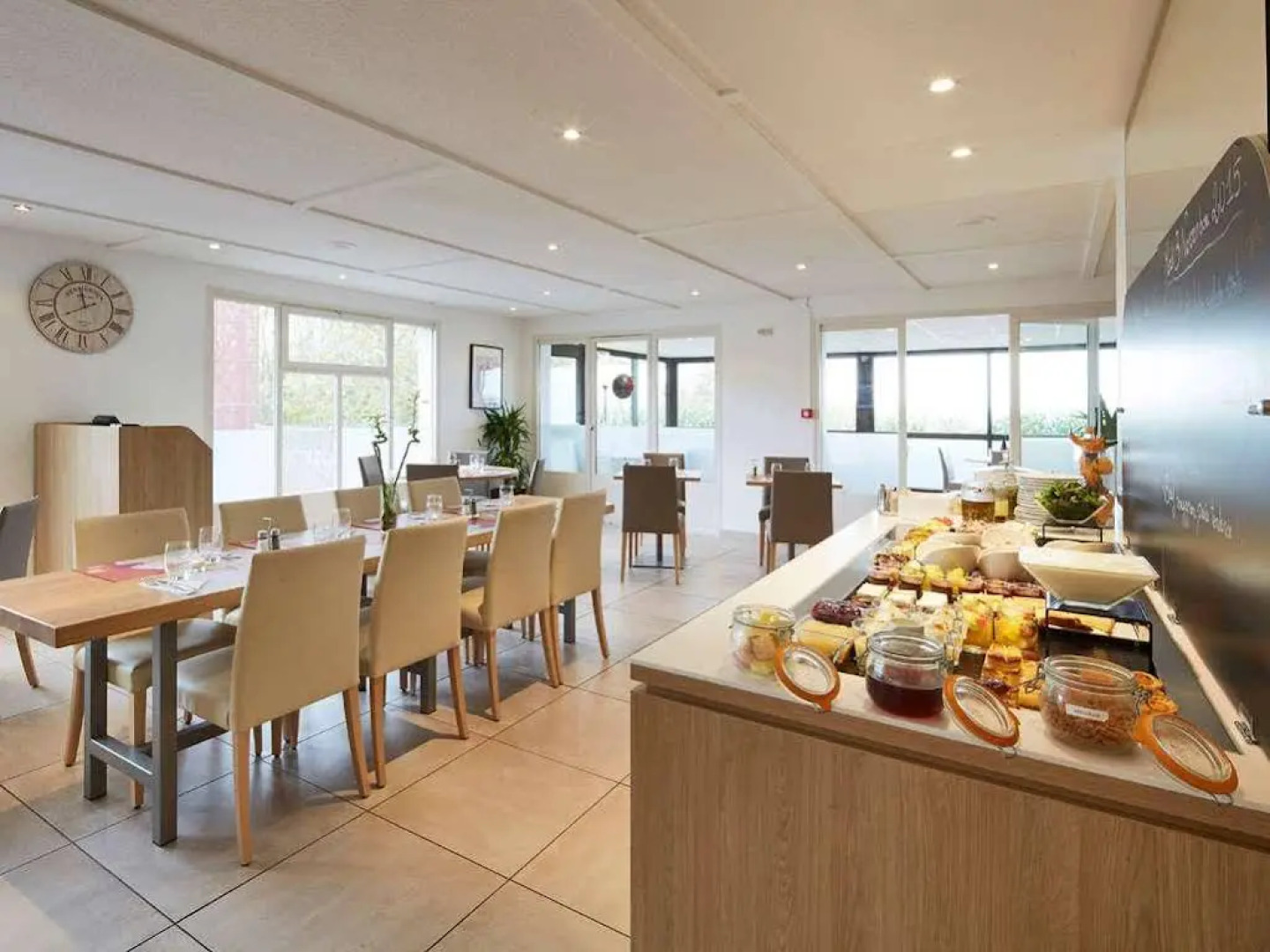 Hôtel Restaurant Campanile Paris Nord - Ecouen La Croix Verte