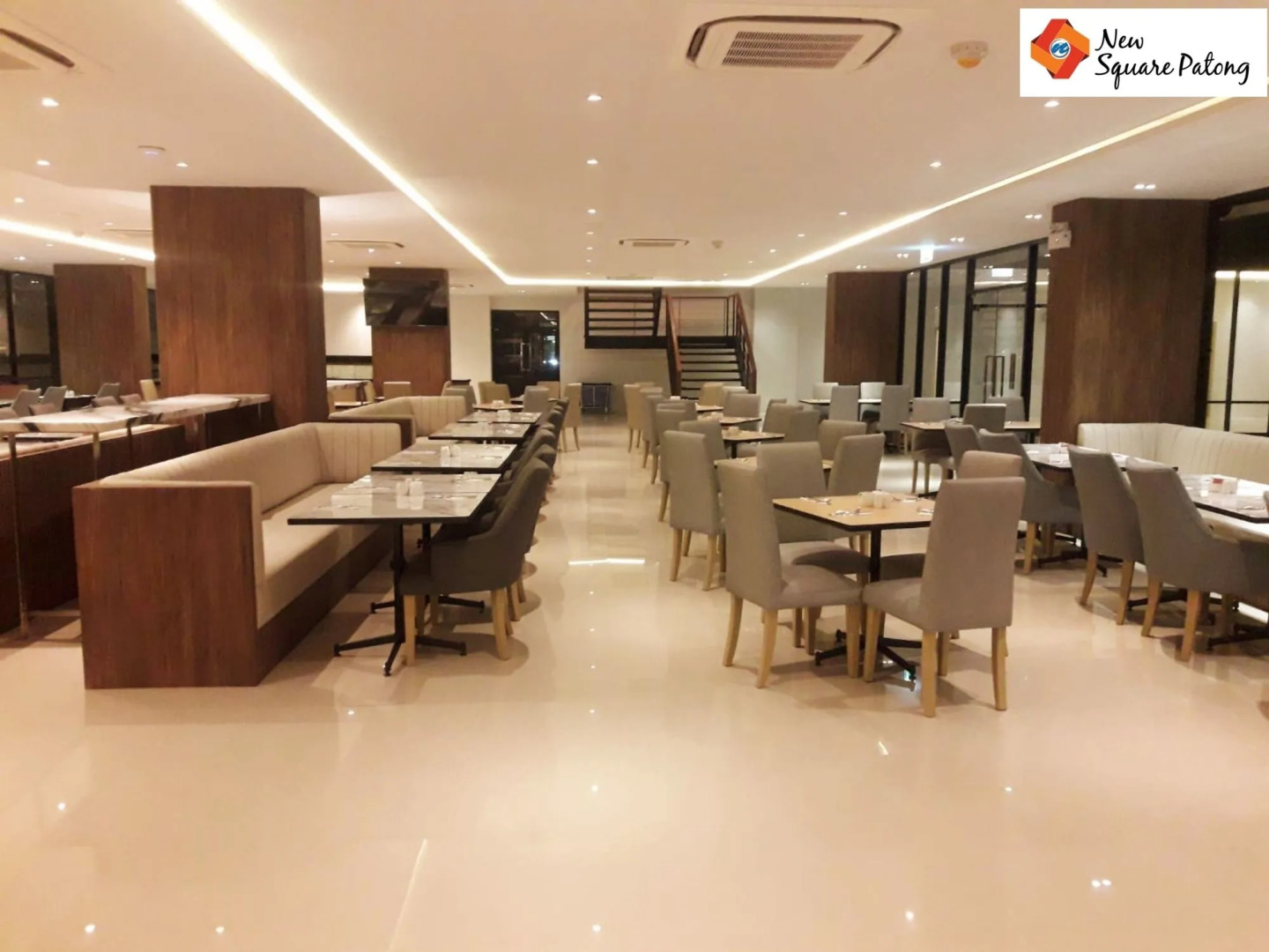 New Square Patong Hotel