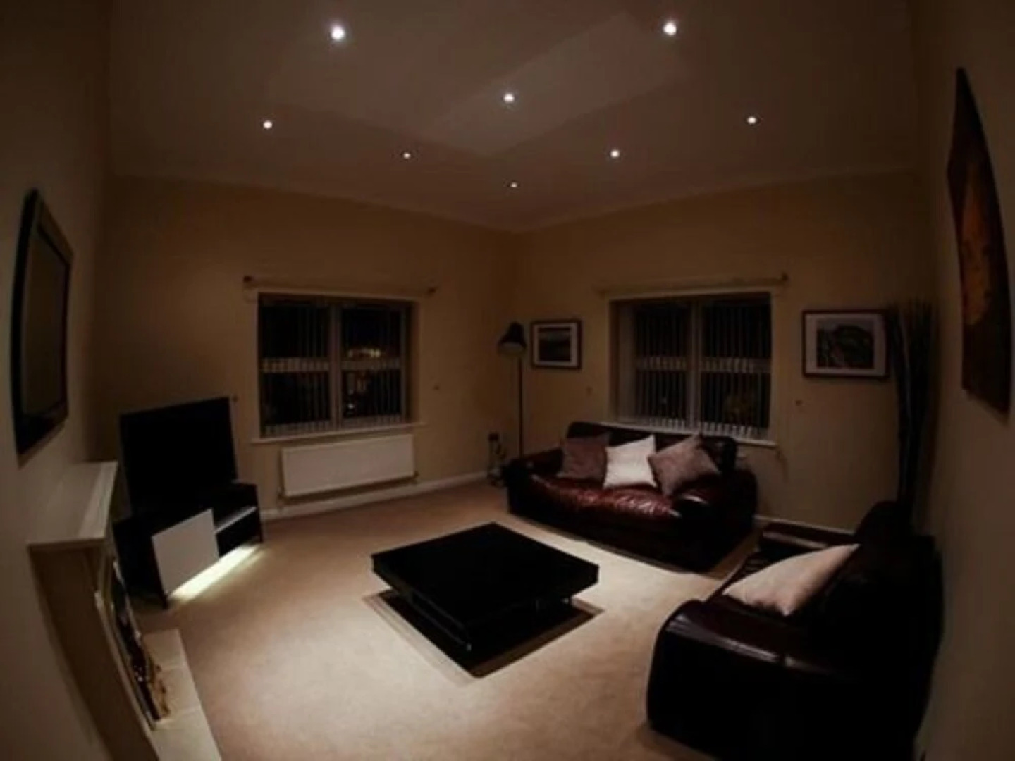 Alexander Apartments Royal Court