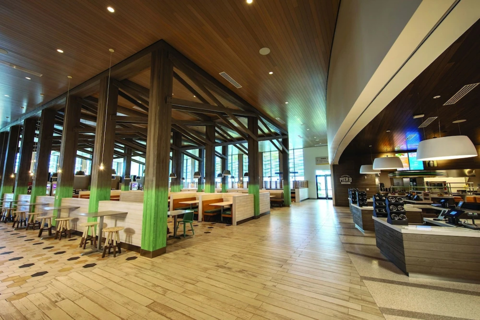 Universal Endless Summer - Dockside Inn and Suites