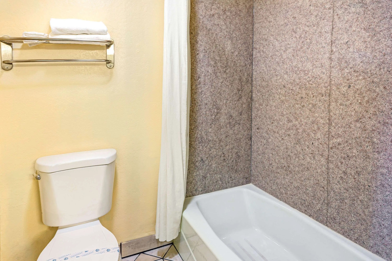 Super 8 by Wyndham Yreka