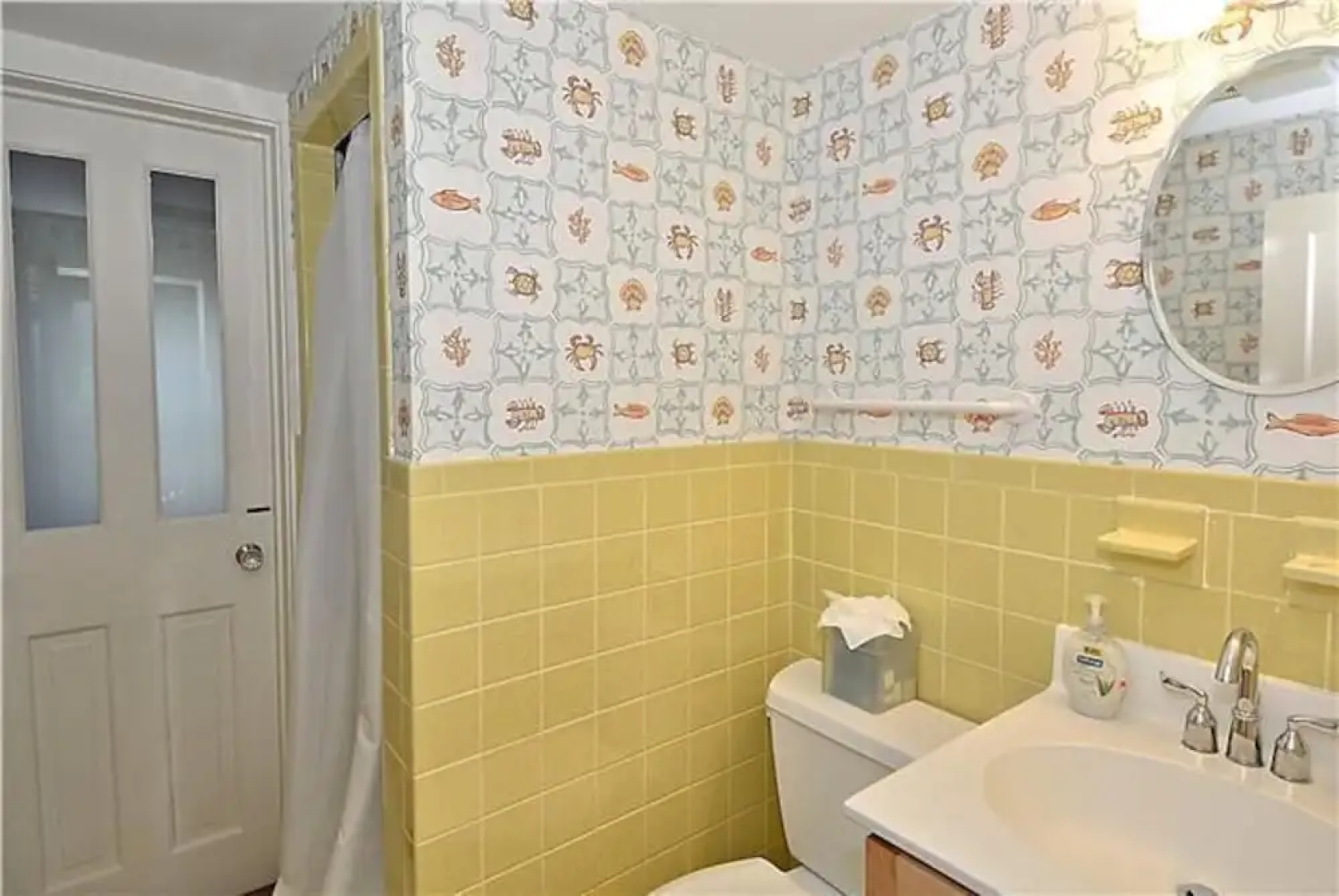 221 Shore Road - Nine Bedroom House