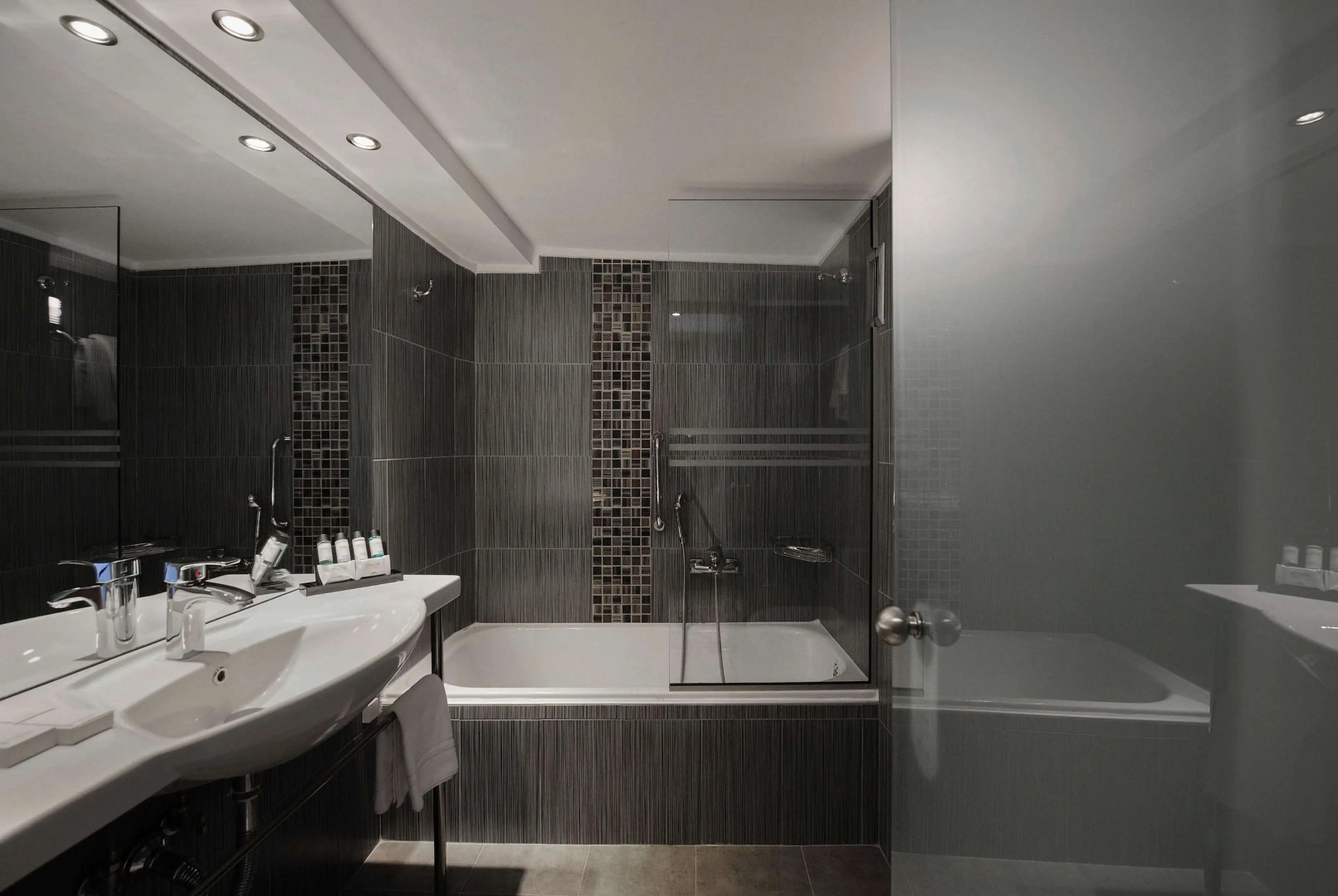 Отель Dolce Athens A tica Riviera