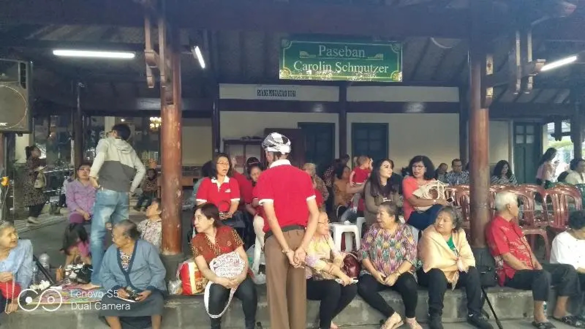 Rumah Singgah Peziarah Ganjuran by ZUZU