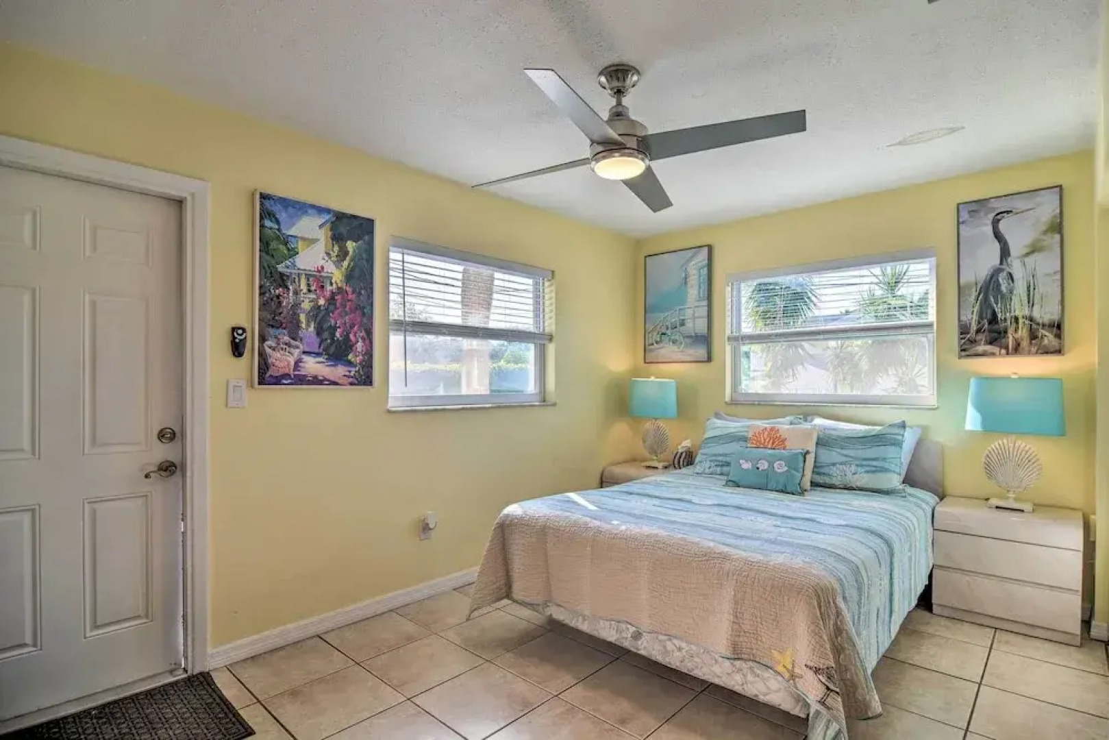 Comfy Dunedin Escape: 1 Block to Main Street!