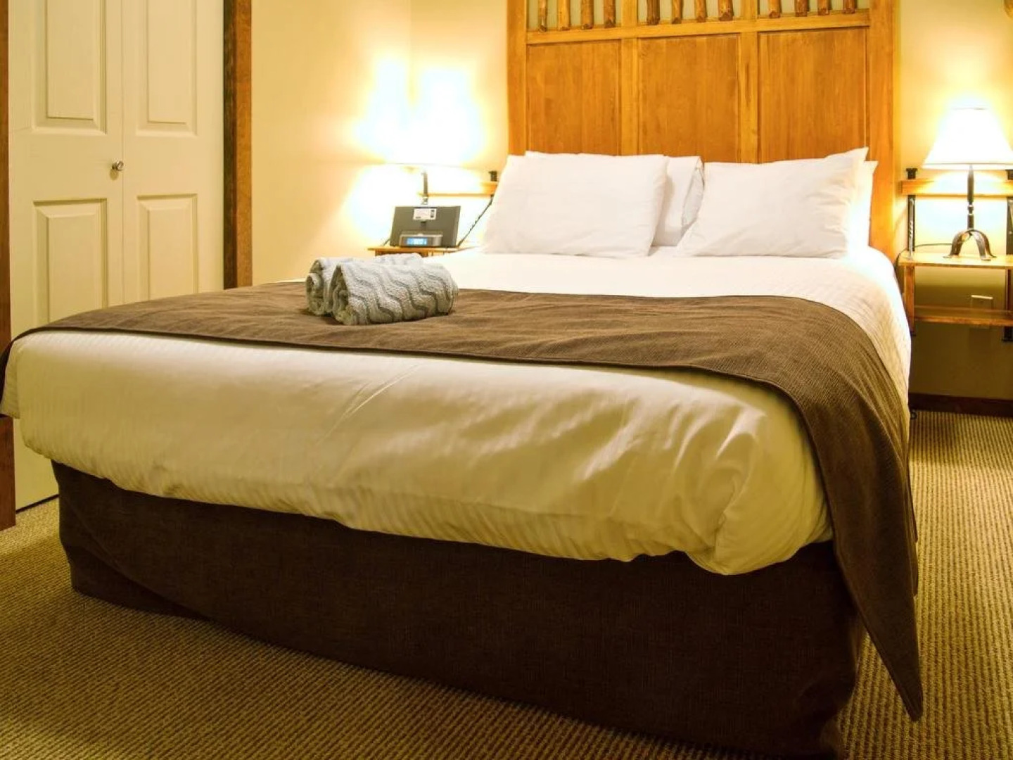 Snow Creek Lodge by Fernie Lodging Co