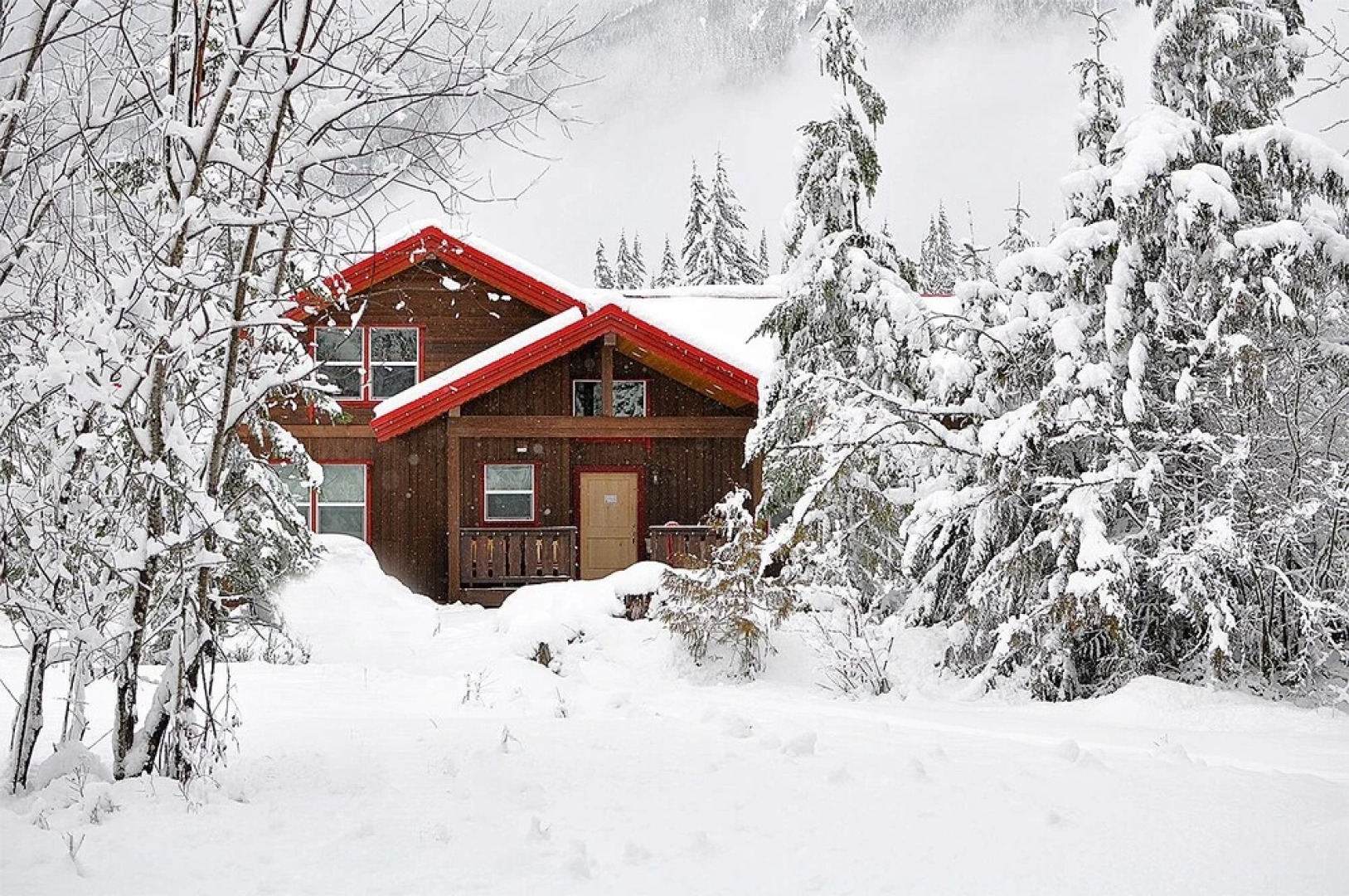Money Creek Lodge - Five Bedroom Cabin with Hot Tub