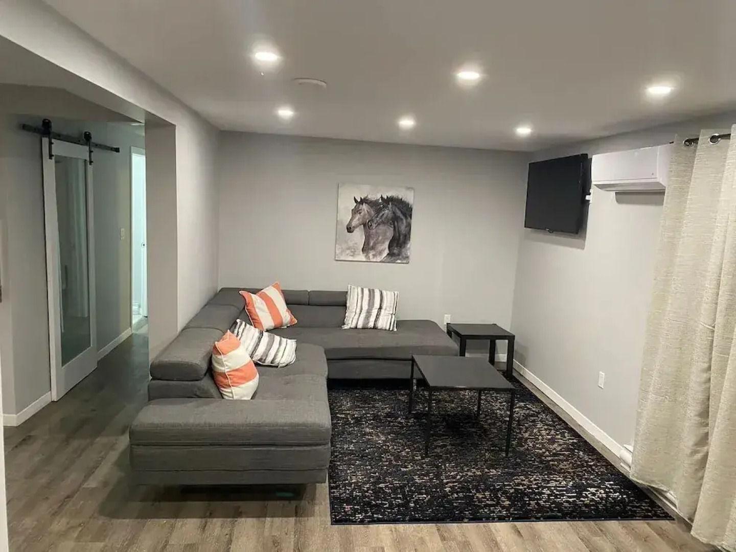 Modern 3 BR Home - Family Friendly