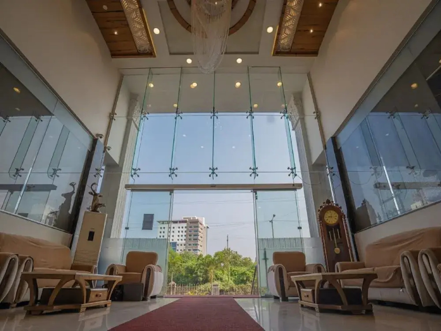 Hotel V Star by OYO Rooms