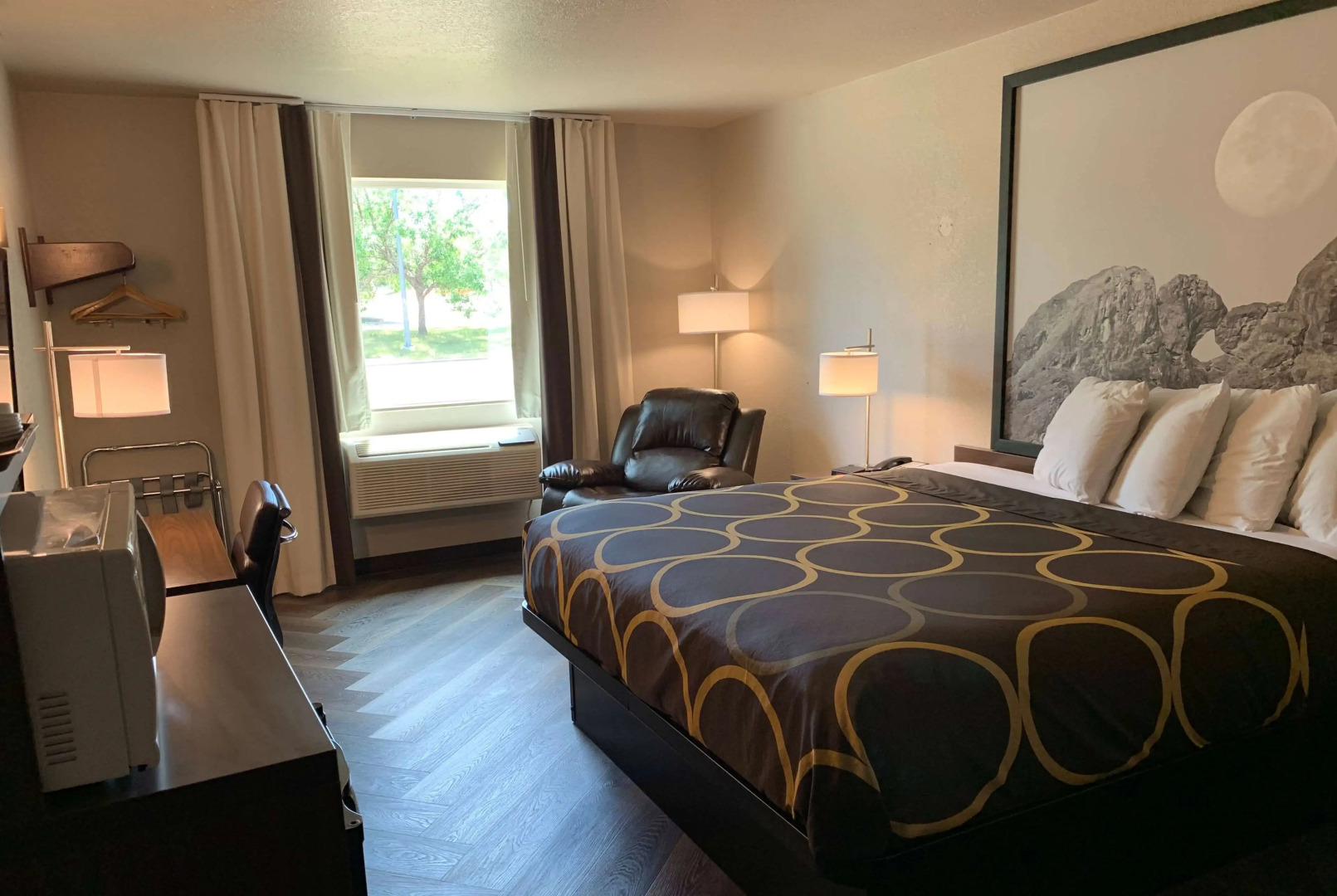 Super 8 by Wyndham Greeley