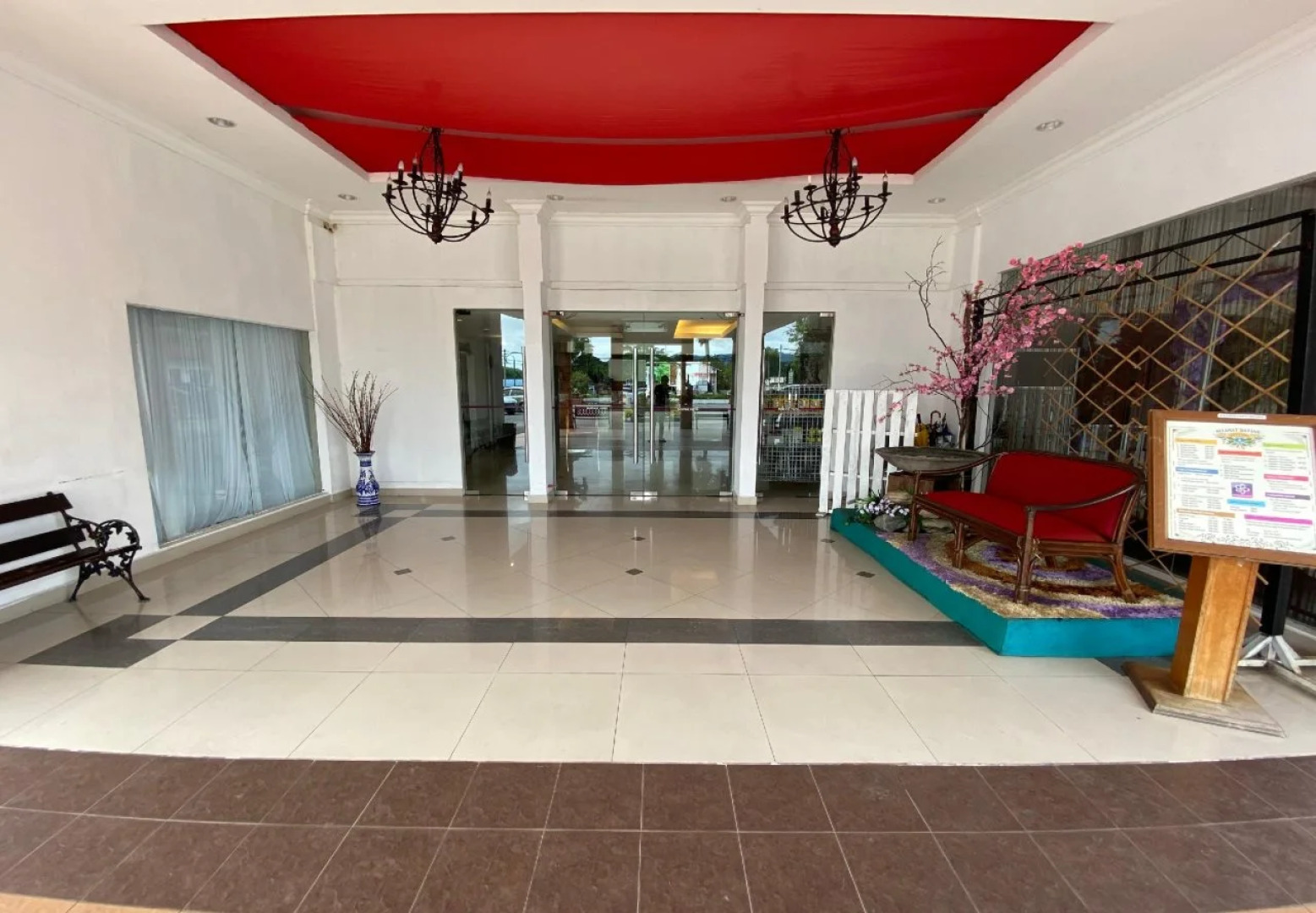 Capital O 89658 Bustani Hotel