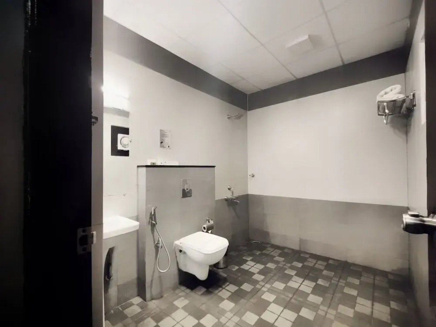 The Yellow Bamboo Resort And Spa