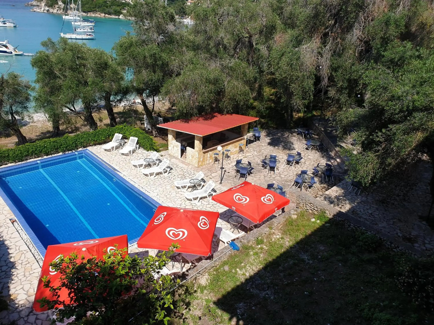Amfitriti Hotel