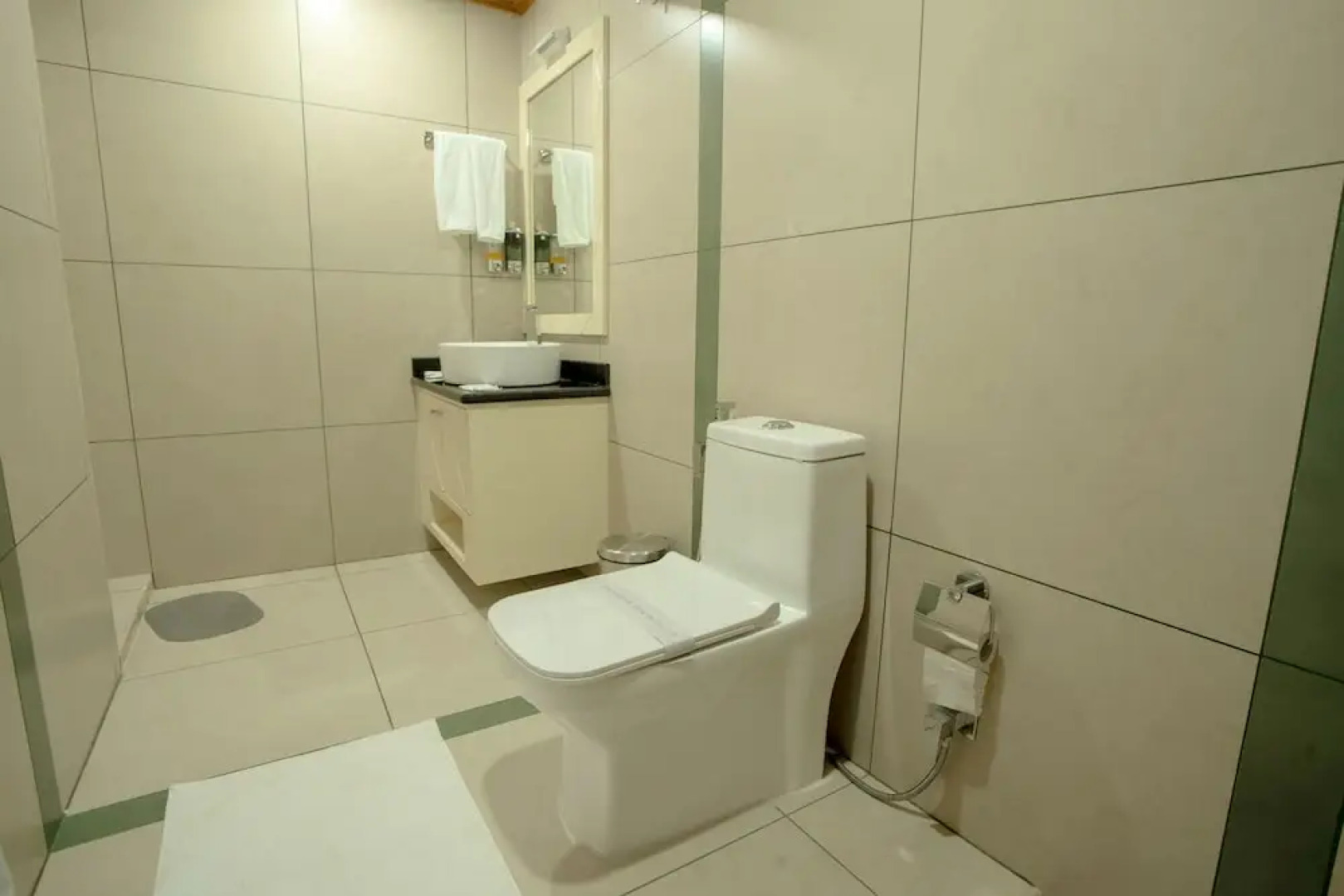 State Beach Resort & Spa