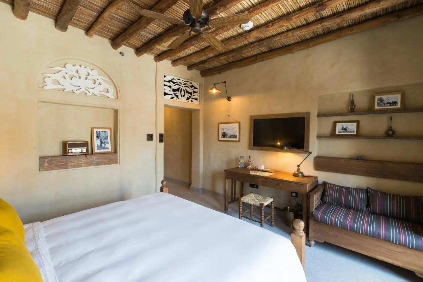 Отель Al Seef Heritage Hotel Dubai, Curio Collection by Hilton