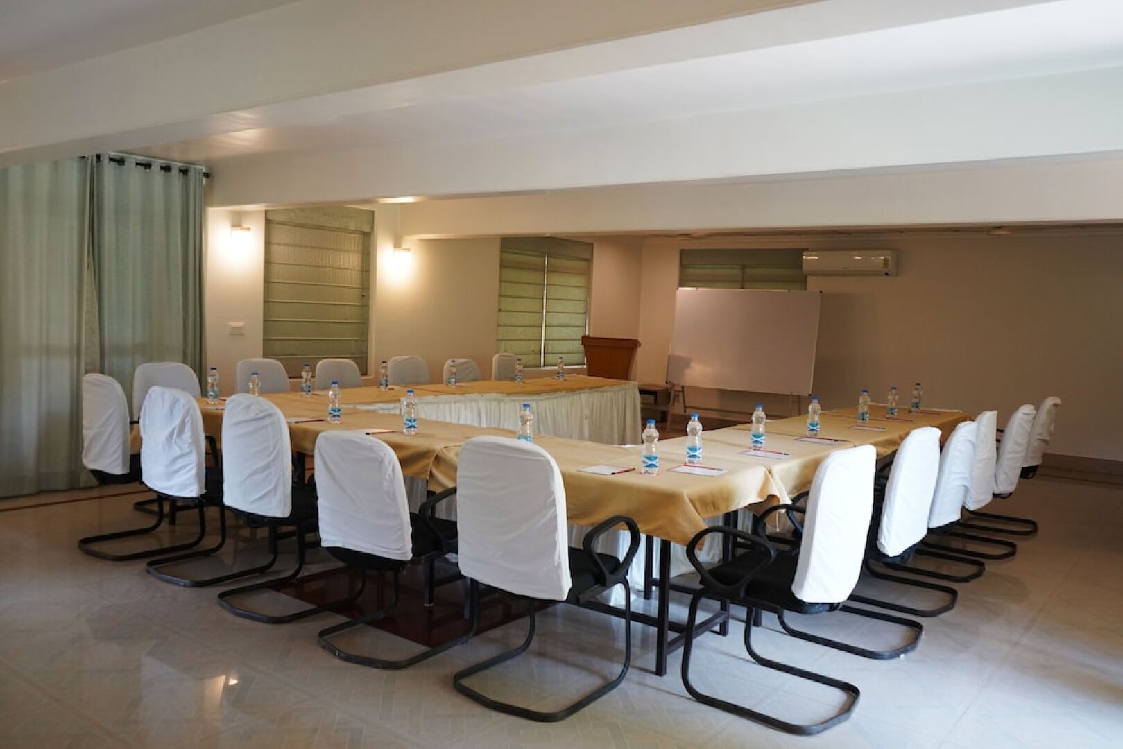 Village Machaan Resort