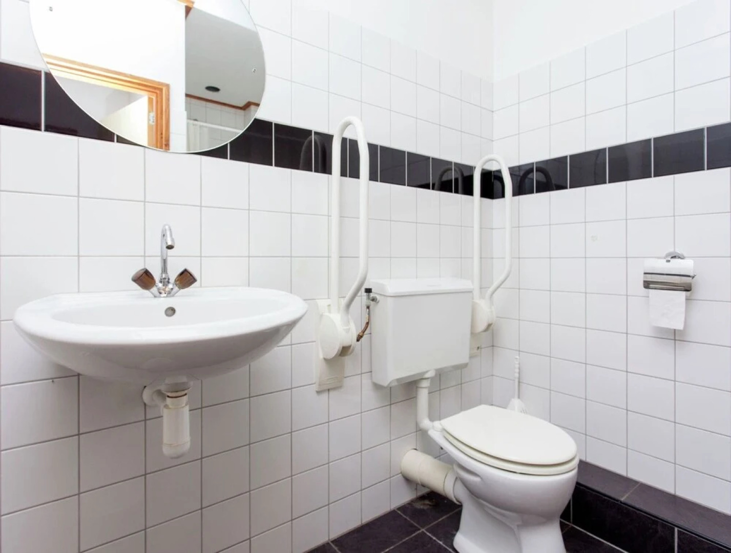 Modern Farmhouse in Friesland by the Sea