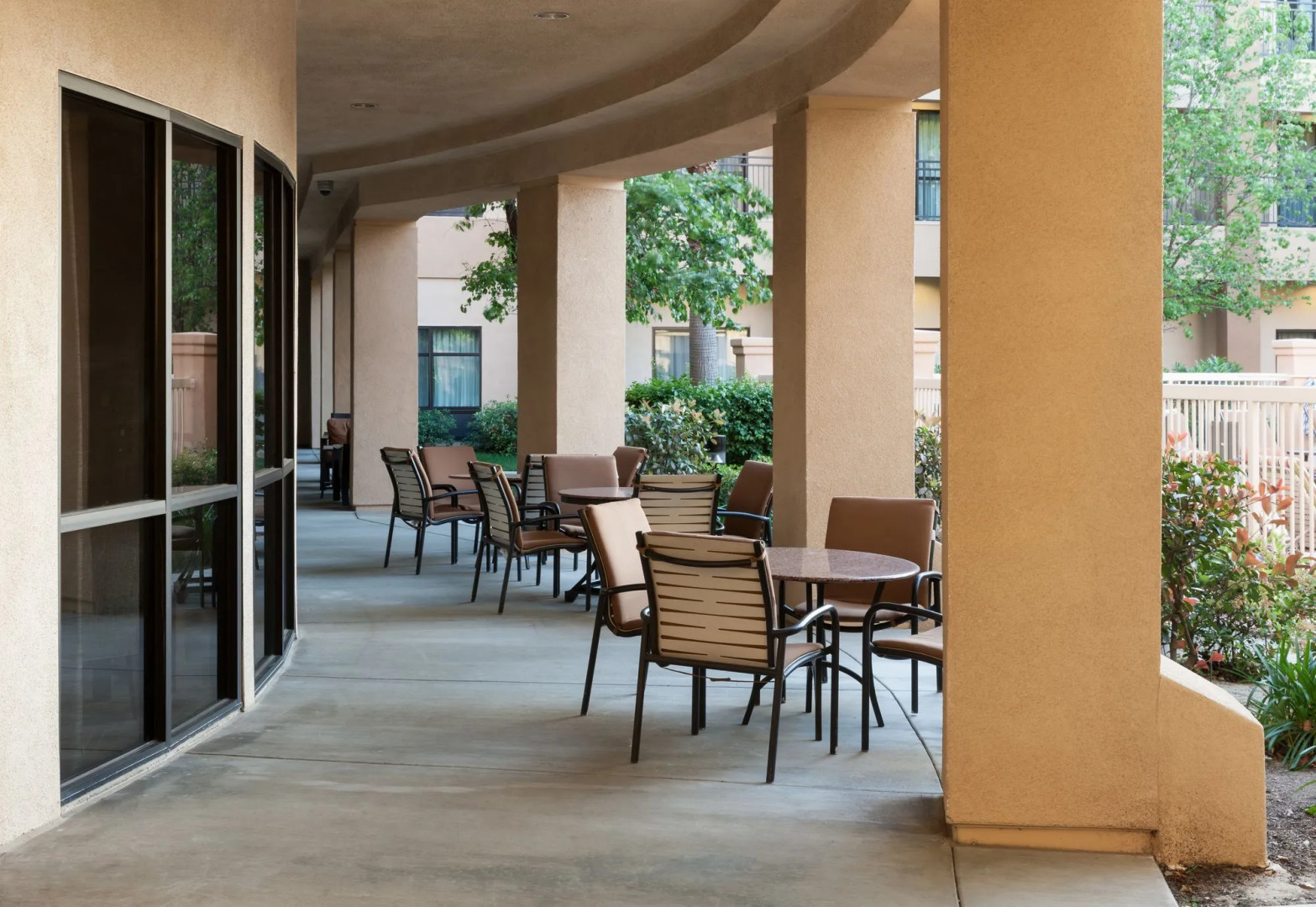 Courtyard by Marriott Santa Clarita Valencia