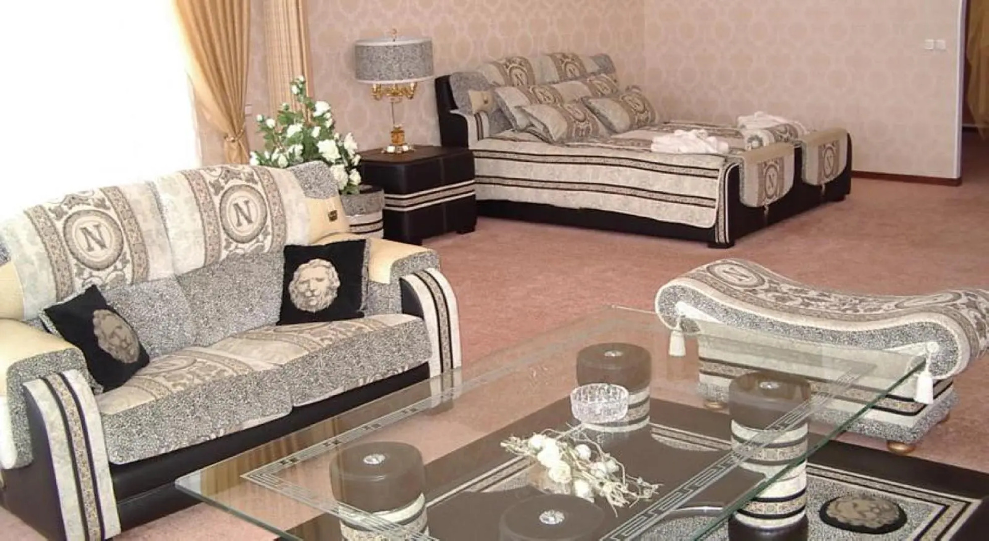 Imperatorsky Dvorets