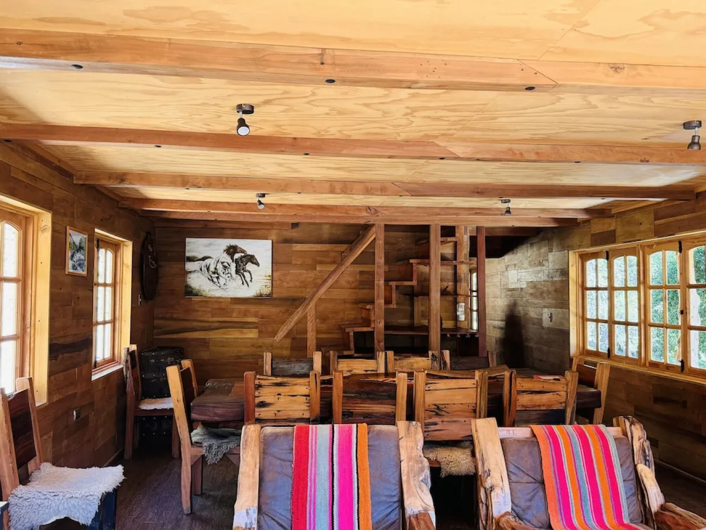 Cabañas entre montañas con tinajas calientes