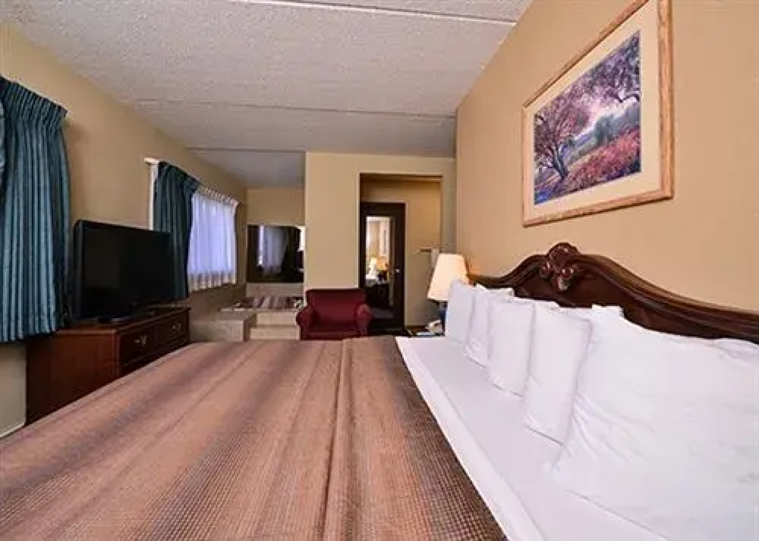 Quality Inn and Suites Beaver Dam