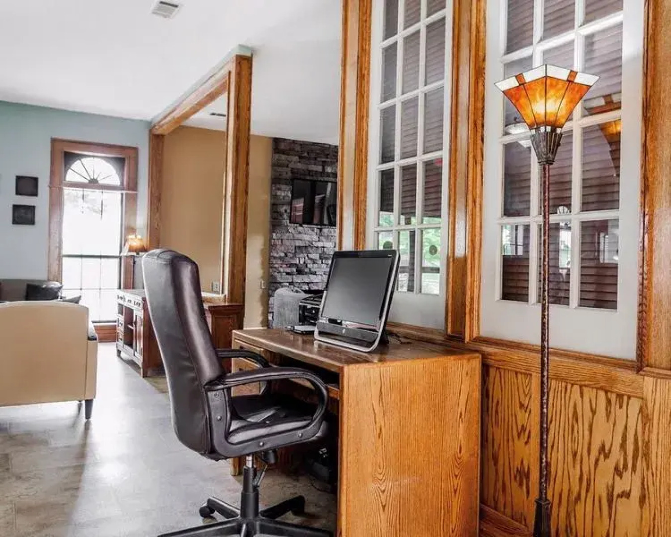 Suburban Studios Kansas City Airport North