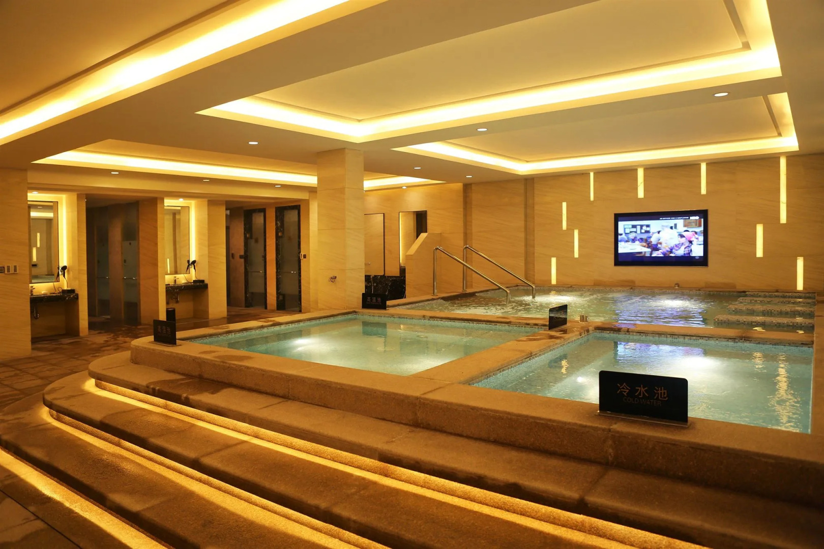 Qingdao Seaview Garden Hotel