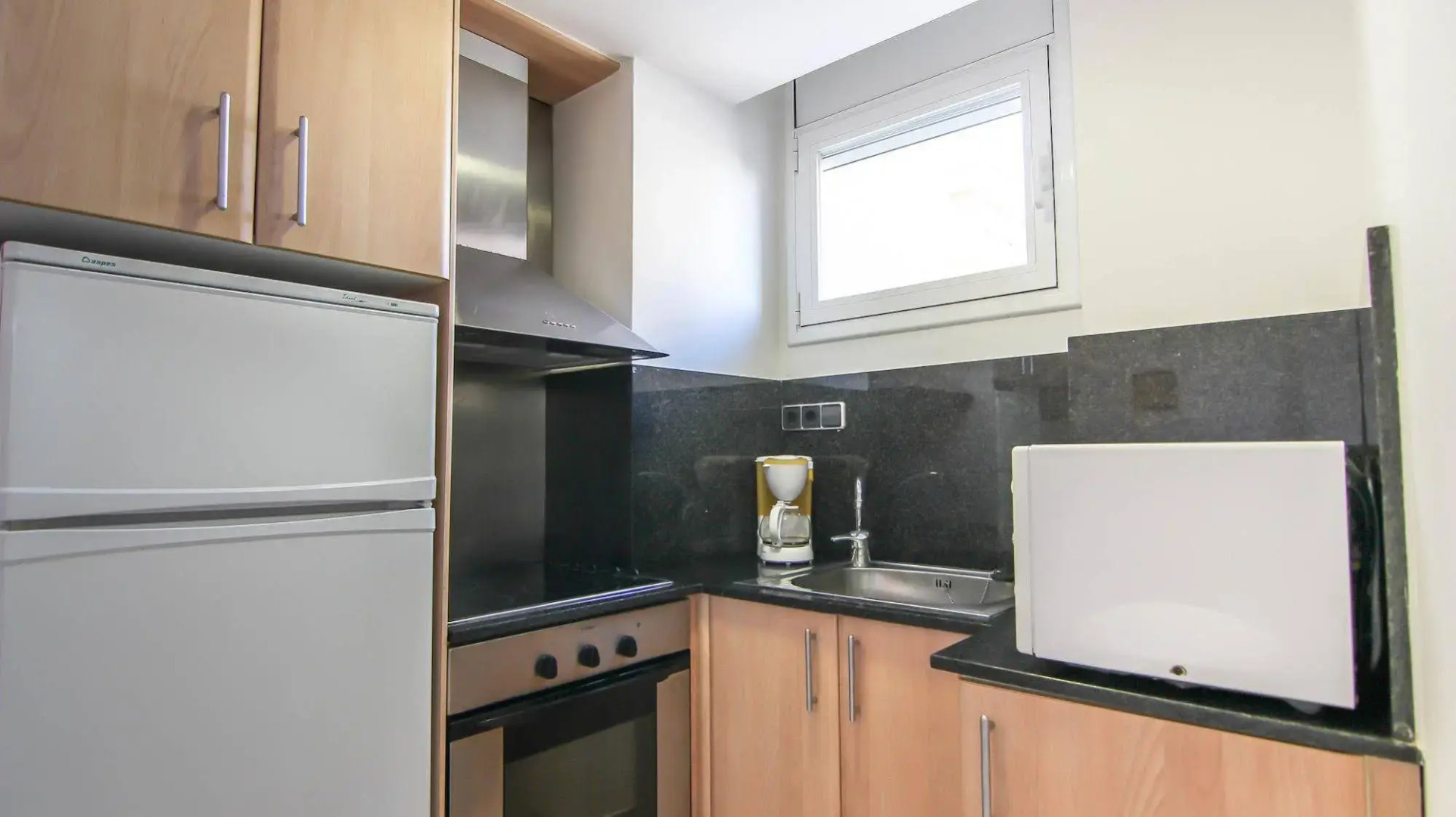 Apartamentos S'abanell Central Park