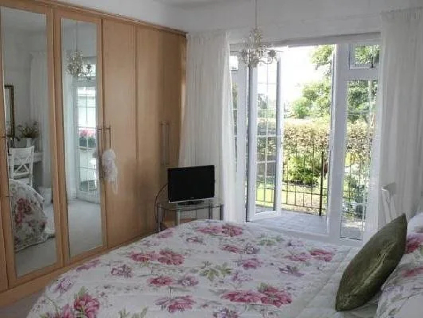 The Avenue Bed and Breakfast