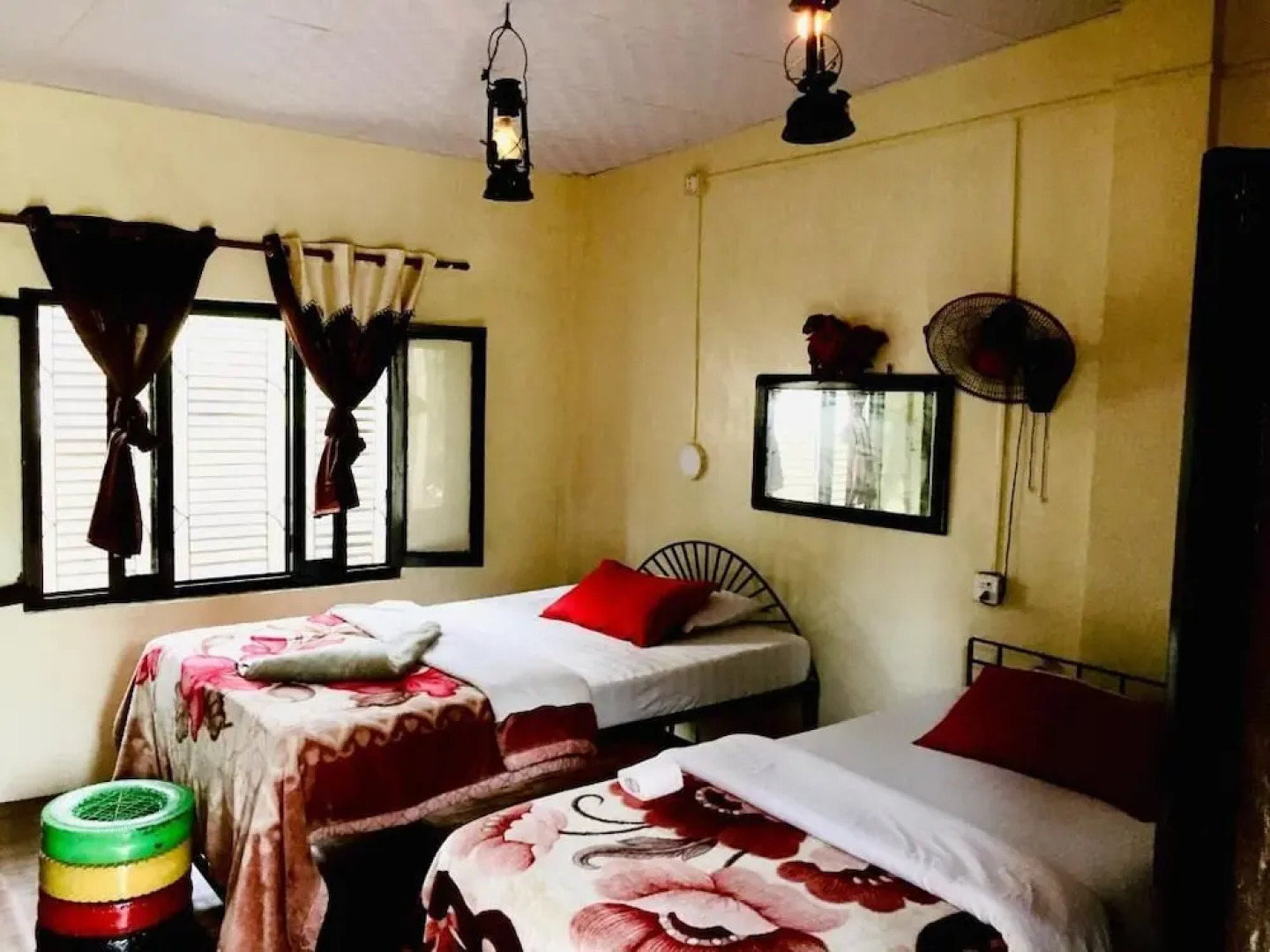 Safari Wildlife Lodge & Camp