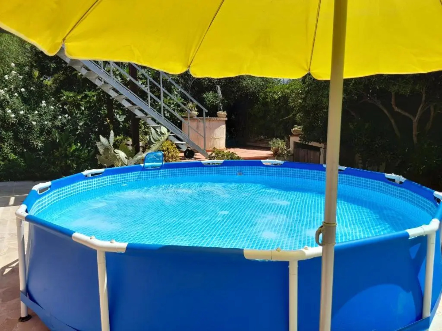 Margherita's Nest by the sea With Birds Song