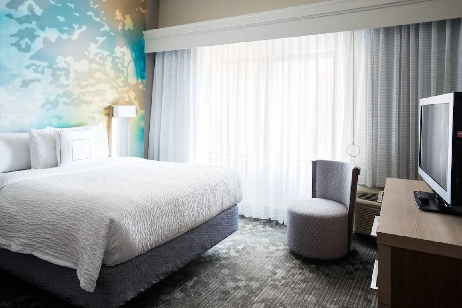 Courtyard Cleveland Independence